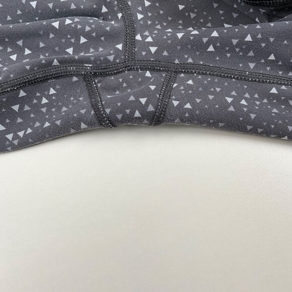 Nike Dri Fit Silver Gray Triangle Print Leggings Womens Sz L - Picture 7 of 8